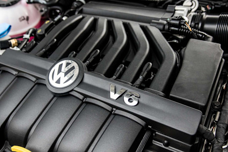 Editorial 2018 volkswagen passat gt 12 bm