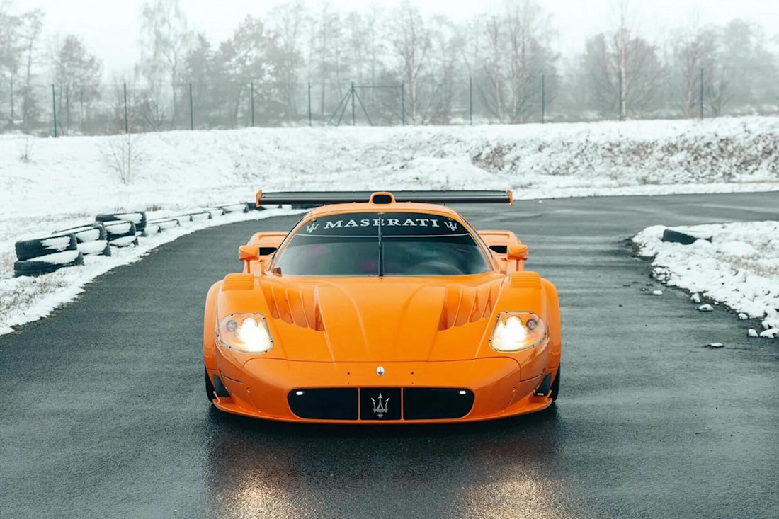 Maserati-MC12-Versione Corse-2005-autoscout24 (5).jpg