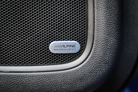 Editorial 2015 chrysler 200 s ts 25 2669