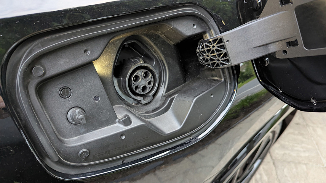 2026 Toyota Prius PHEV - TD - DB - 260625 - 23.jpg