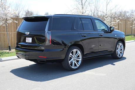 2025 Cadillac Escalade Review Body Image