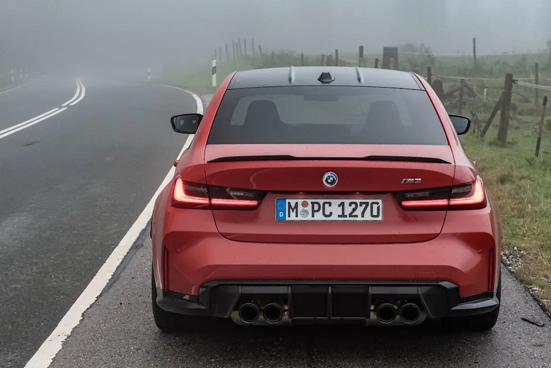BMW-M3-Handschalter-2022-Rear