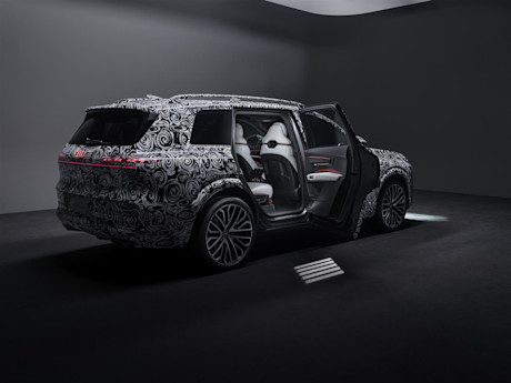 Audi Q9