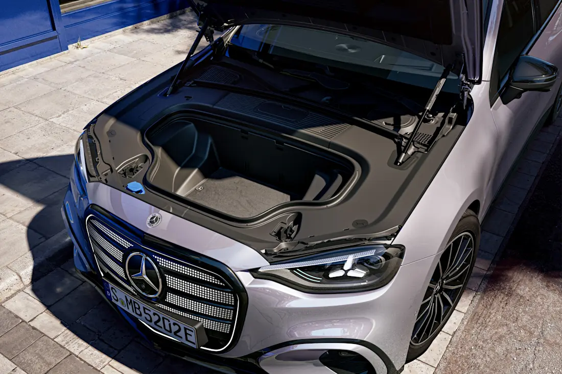 Mercedes-Benz C-Klasse Electric frunk