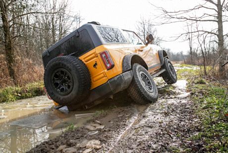 Editorial 2021 ford bronco wildtrak two door 03 jw