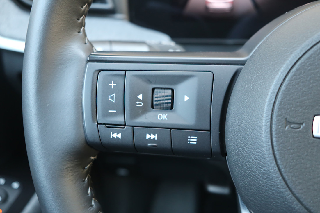 2026 Nissan Kicks SV AWD - TD - JM - 260526 - 4.jpg