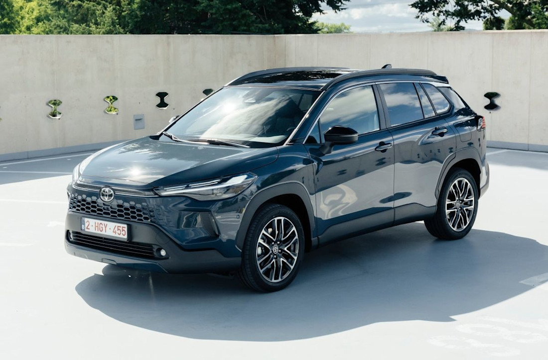 Toyota-Corolla_Cross_special element