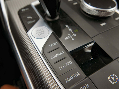 Editorial 2019 bmw 330i xdrive 23 bh