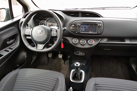 Editorial 2019 toyota yaris hatchback se 5m 17 jm