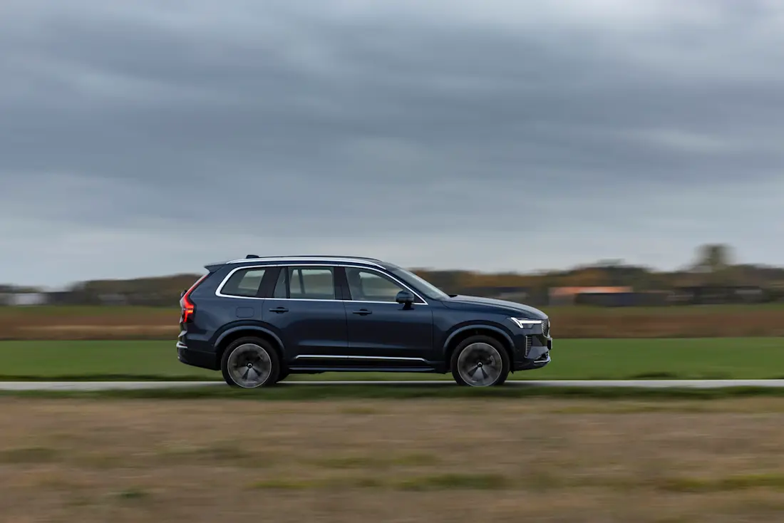 New Volvo XC90 B5 - dynamic 35 New Volvo XC90 B5 - dynamic 35