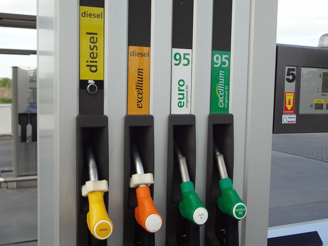 'Benzine en diesel vanaf 5 december weer duurder'