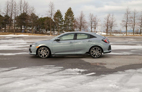 Editorial 2019 honda civic hatchback sport touring 04 jw