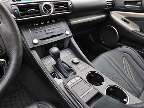 Editorial 2016 lexus rc f sh 30