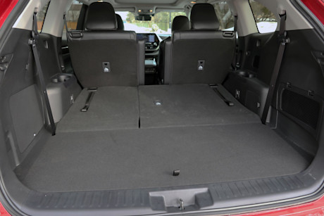 Editorial 2022 toyota highlander limited platinum 42 jm