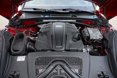 Editorial 2021 porsche macan gts 15 jl