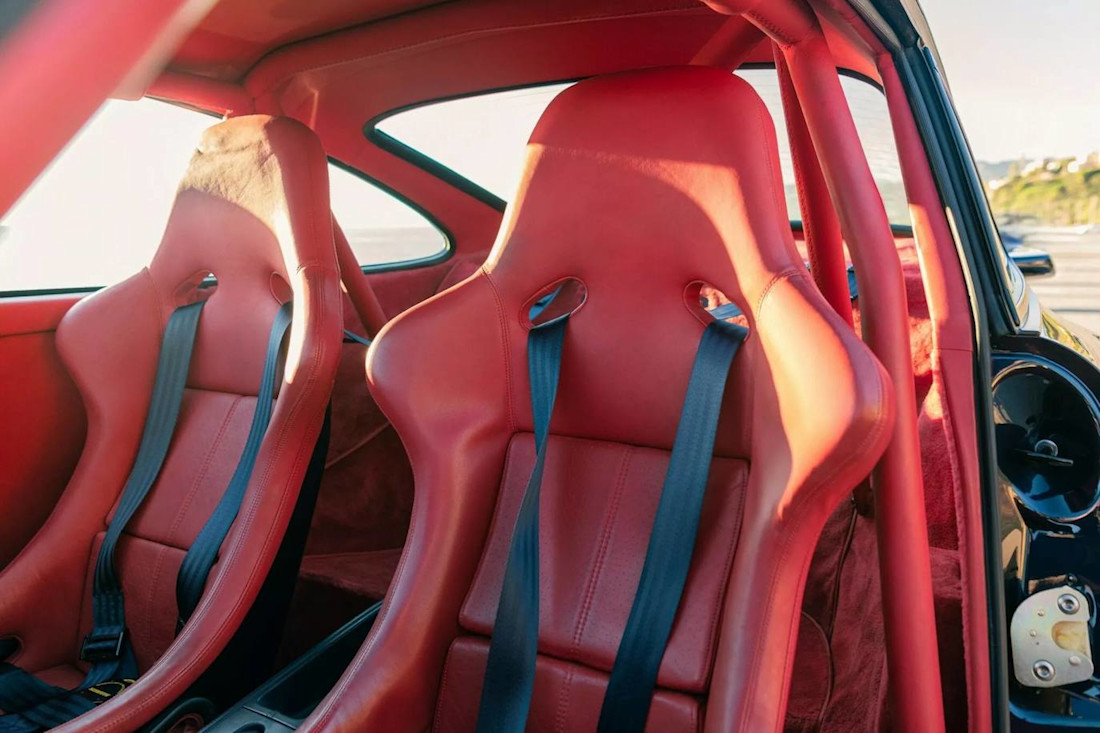 Porsche-911-Turbo-S-Lightweight-1993 (11).jpg