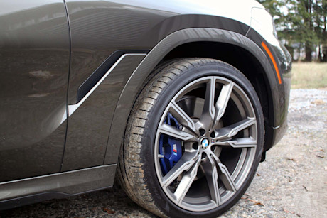 Editorial 2020 bmw x6 m50i 18 sha