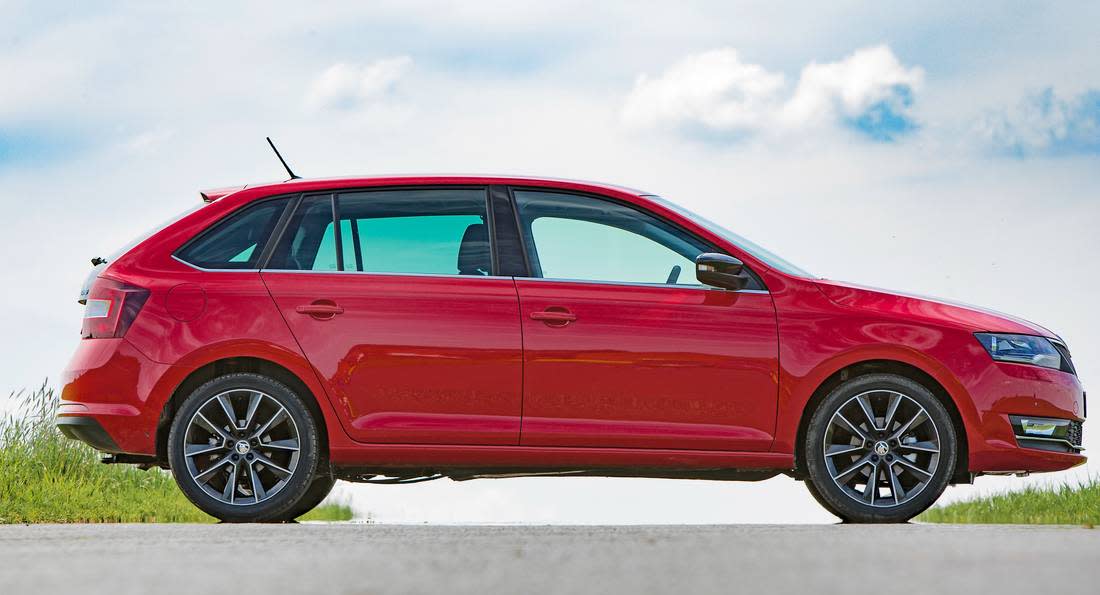 7tFKcxlQRIweWxPvUjxjvX-b68e75563d9ce679eb8bdc985ae72342-skoda-rapid-side-1100