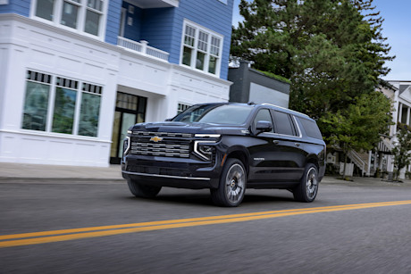 Editorial 2025 chevrolet suburban high country 001