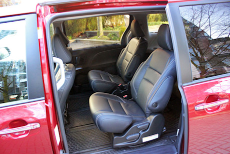 Editorial 2019 toyota sienna se awd v6 7 pass 33 dh