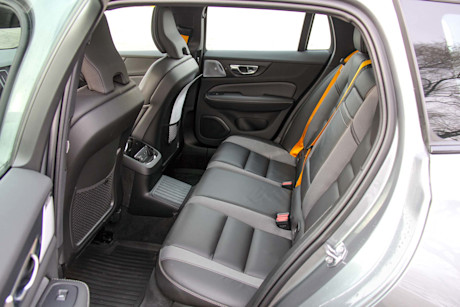 Editorial 2020 volvo v60 t8 polestar engineered 15 dw