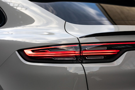 Editorial 2020 porsche cayenne turbo coupe 12 chris smart