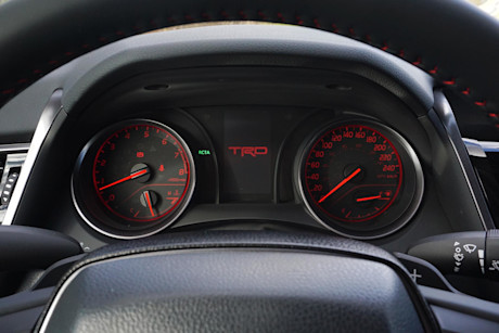 Editorial 2022 toyota camry xse v6 trd 27 di