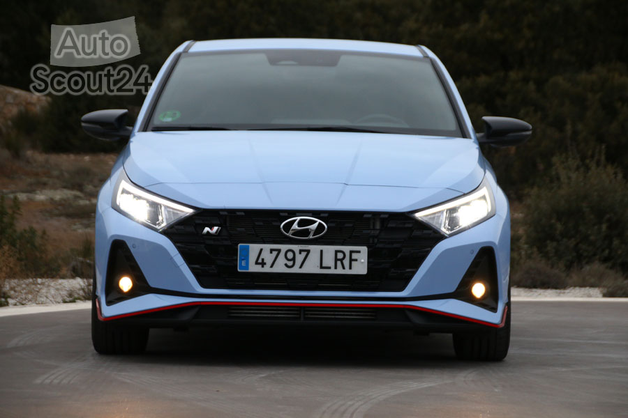 Hyundai i20N  (34).JPG