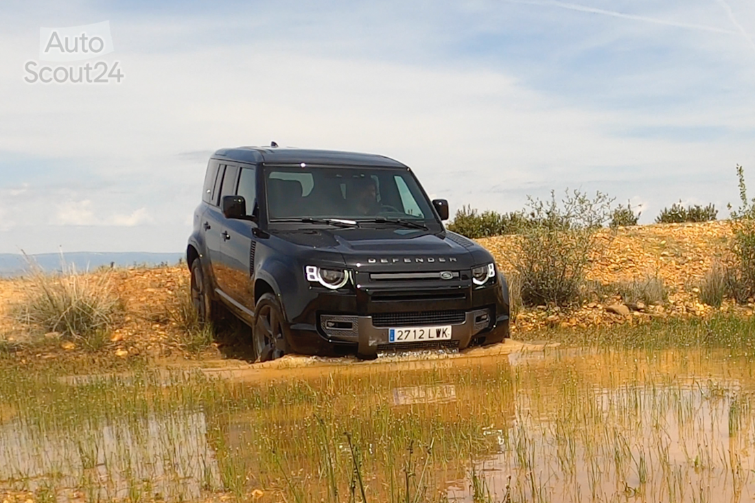 31_land_rover_defender_110_V8.png