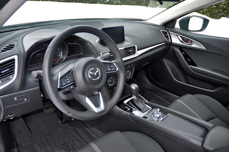 Editorial 2017 mazda3 gs 08 pw