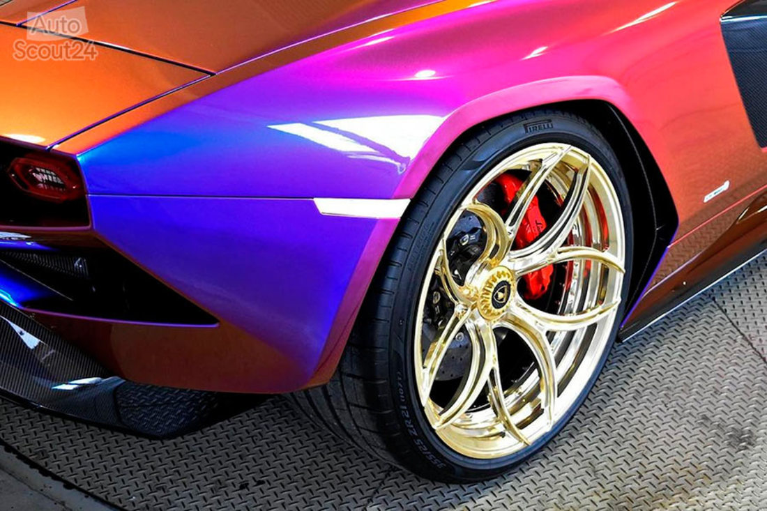 Lamborghini-Countach-LPI-800-4-pintura-tuning (12).jpg