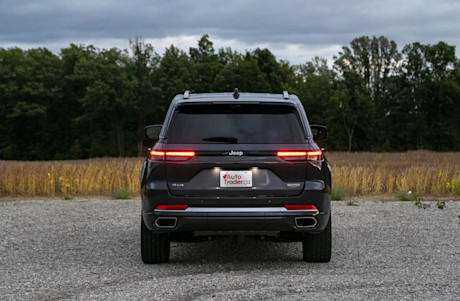 Editorial 2022 jeep grand cherokee summit reserve 07 jw