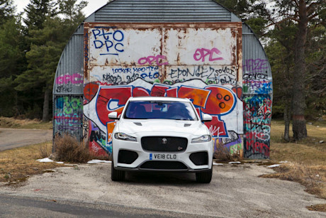 Editorial 2020 jaguar f pace svr 02 jw
