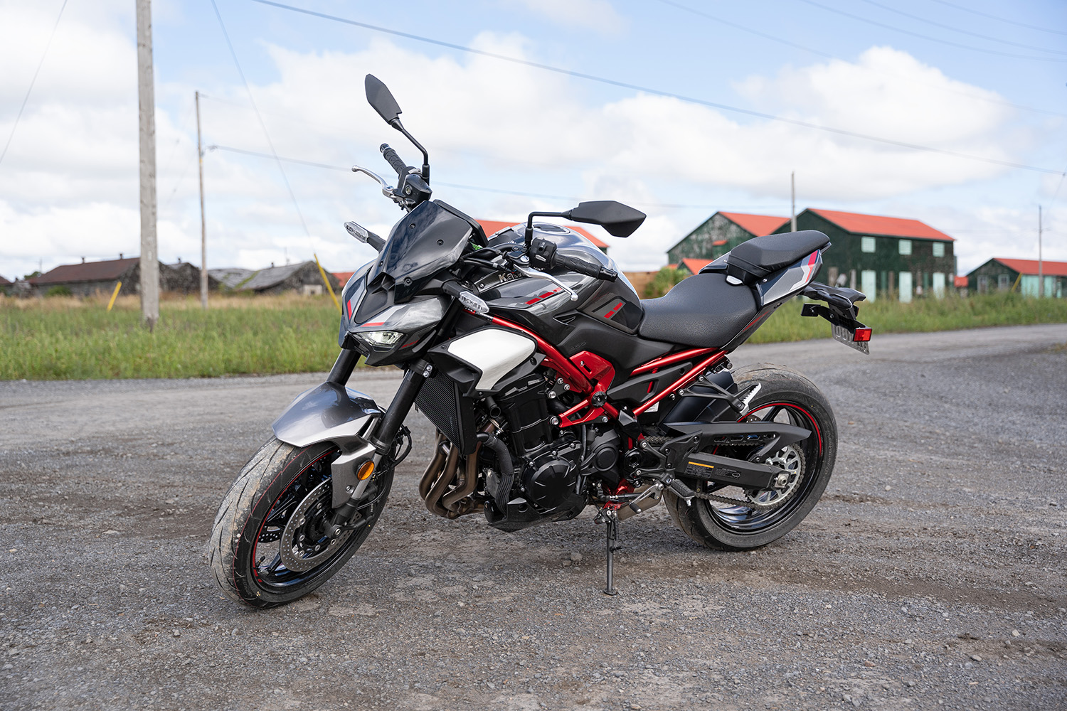 2025 Kawasaki Z900 Review - AutoTrader.ca
