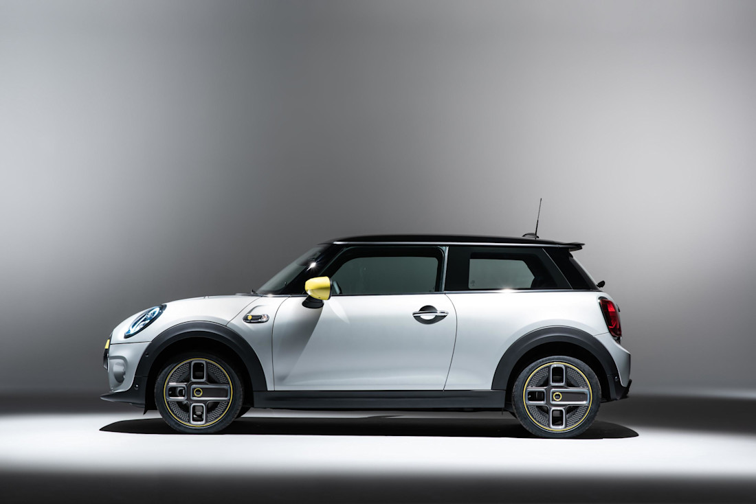 P90358560_highRes_the-new-mini-electri.jpg