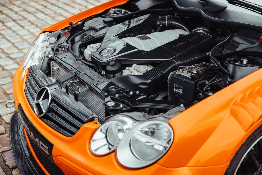 Mercedes-CLK-DTM-AMG-6 (10).jpg