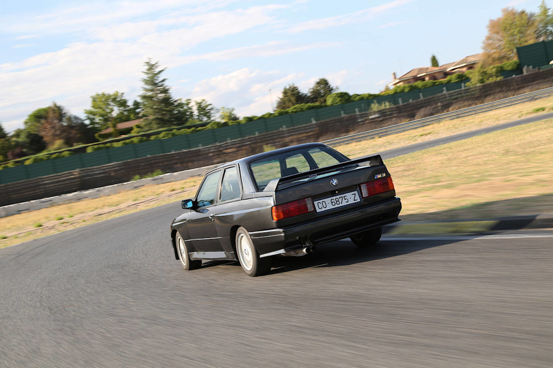 BMW-M3-E30 (8).jpg