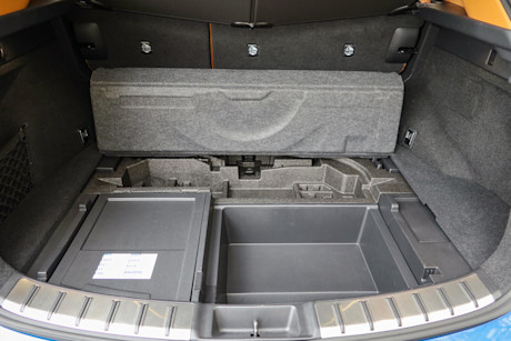 Editorial 2022 lexus nx 450h executive 33 jm