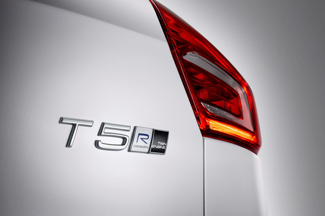 AS24 - Volvo XC40 Twin Engine (6).jpg