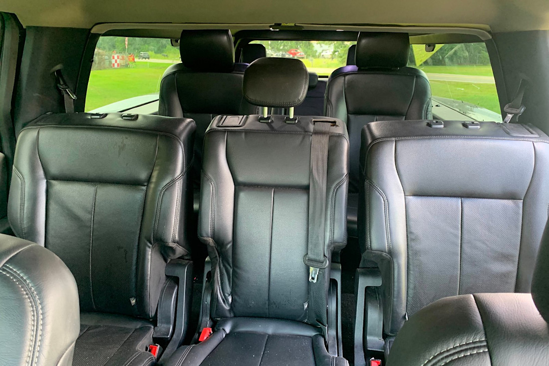 MegaRexx-ford-f250-suv-10-plazas (2).jpg