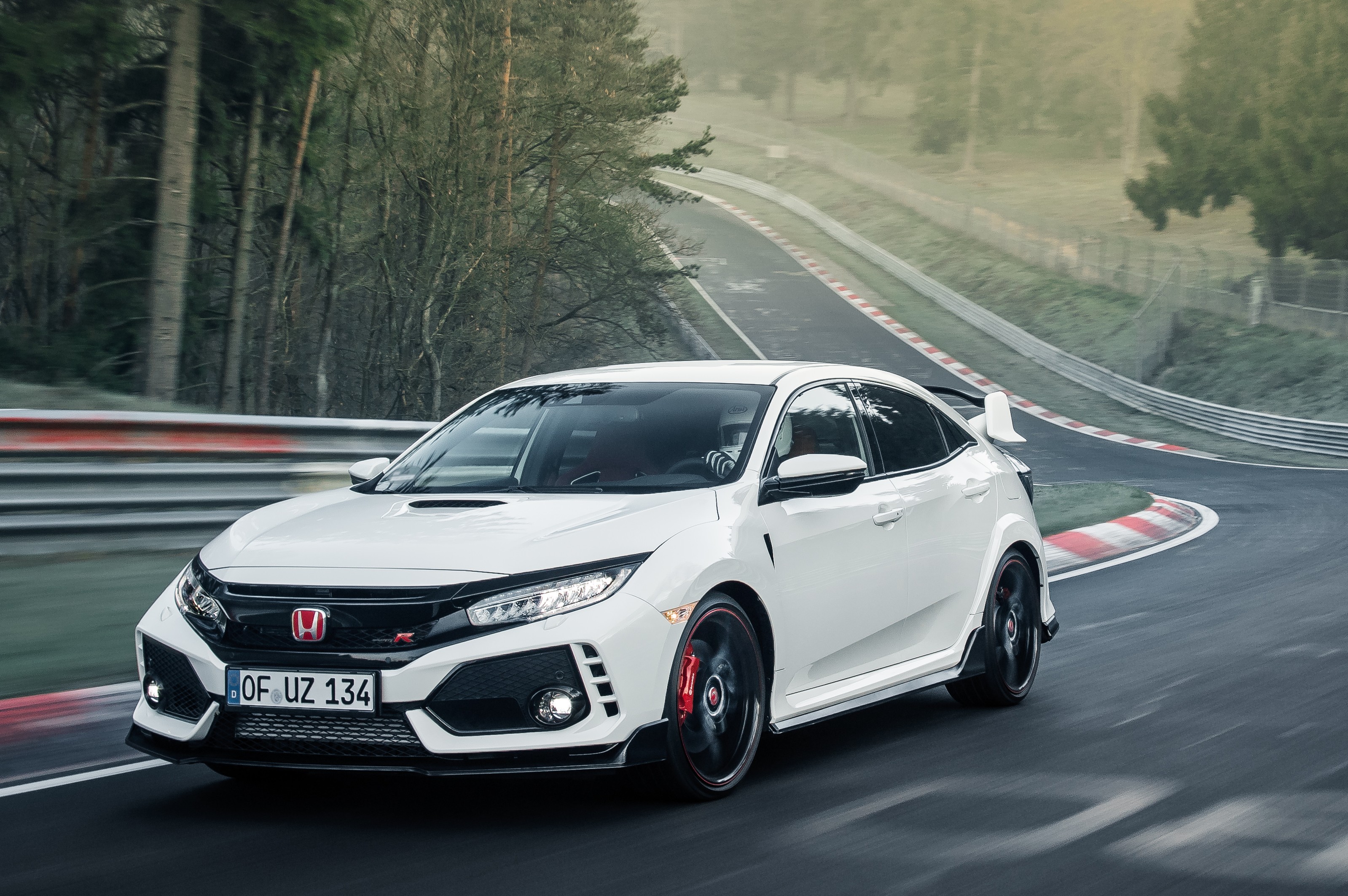 2017 Honda Civic Type R sets new lap record at the Nürburgring