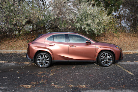 Lexus UX 300h 2025 : essai routier Image