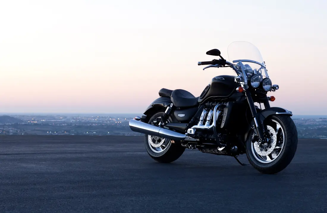 triumph-rocket-iii-roadster triumph-rocket-iii-roadster