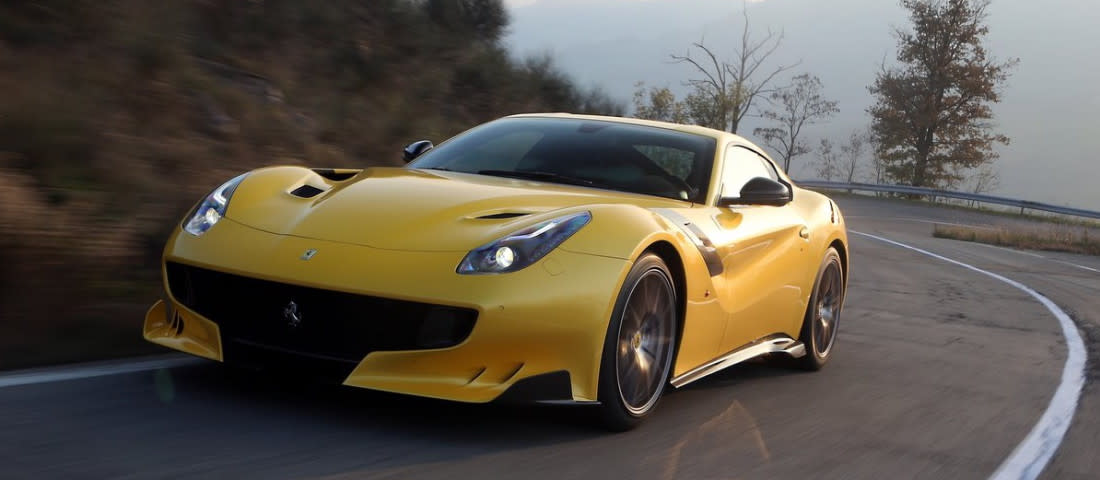 Ferrari-F12tdf-2016-1280-04-1100