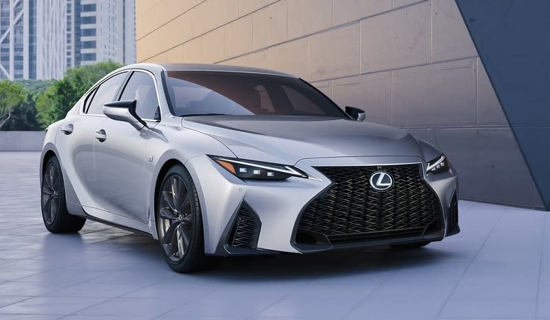 Lexus IS
