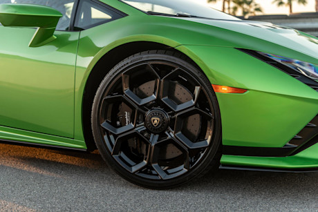 Editorial 2023 lamborghini huracan tecnica 12 sha