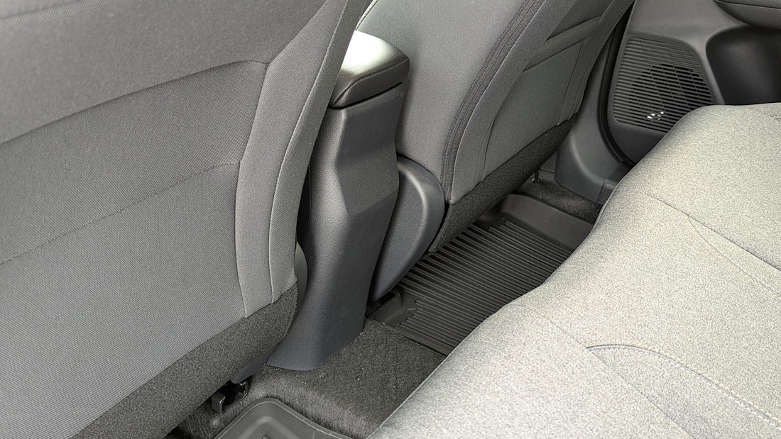 2026 Nissan Kicks - TD - DB - 260106 - 52.jpg
