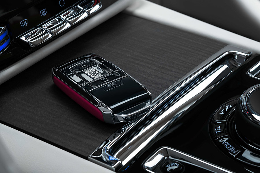 Rolls-Royce-spectre-interior-autoscout24 (2).jpg