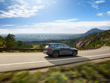 Editorial 2025 toyota crown signia 006 scaled