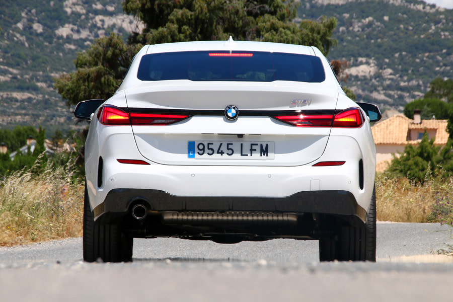 BMW 218i gran coupe (30).JPG